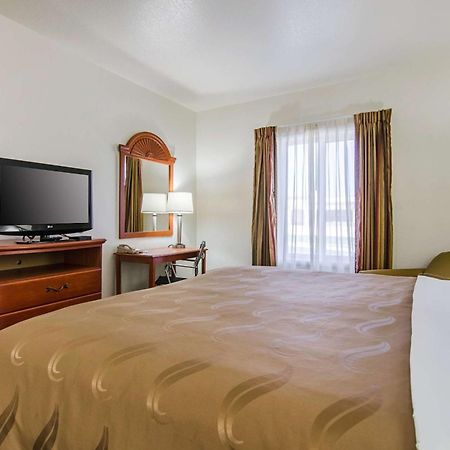 Quality Inn Junction City Near Fort Riley Exterior photo